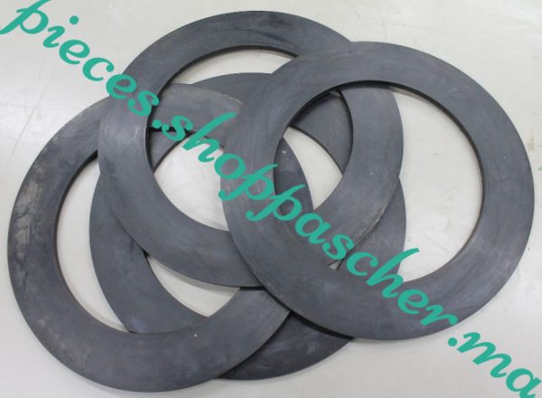 SYSTEME D'ETTANCHIETE D'ARBRE PORTE HELICE